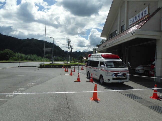 川本消防署敷地内走行コース設営